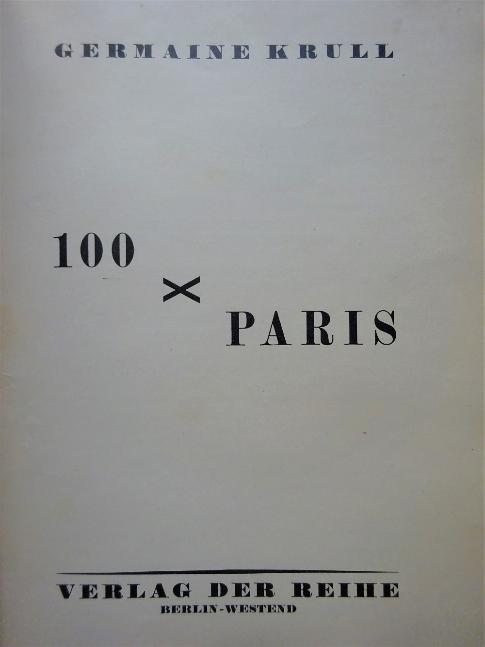 100 x Paris