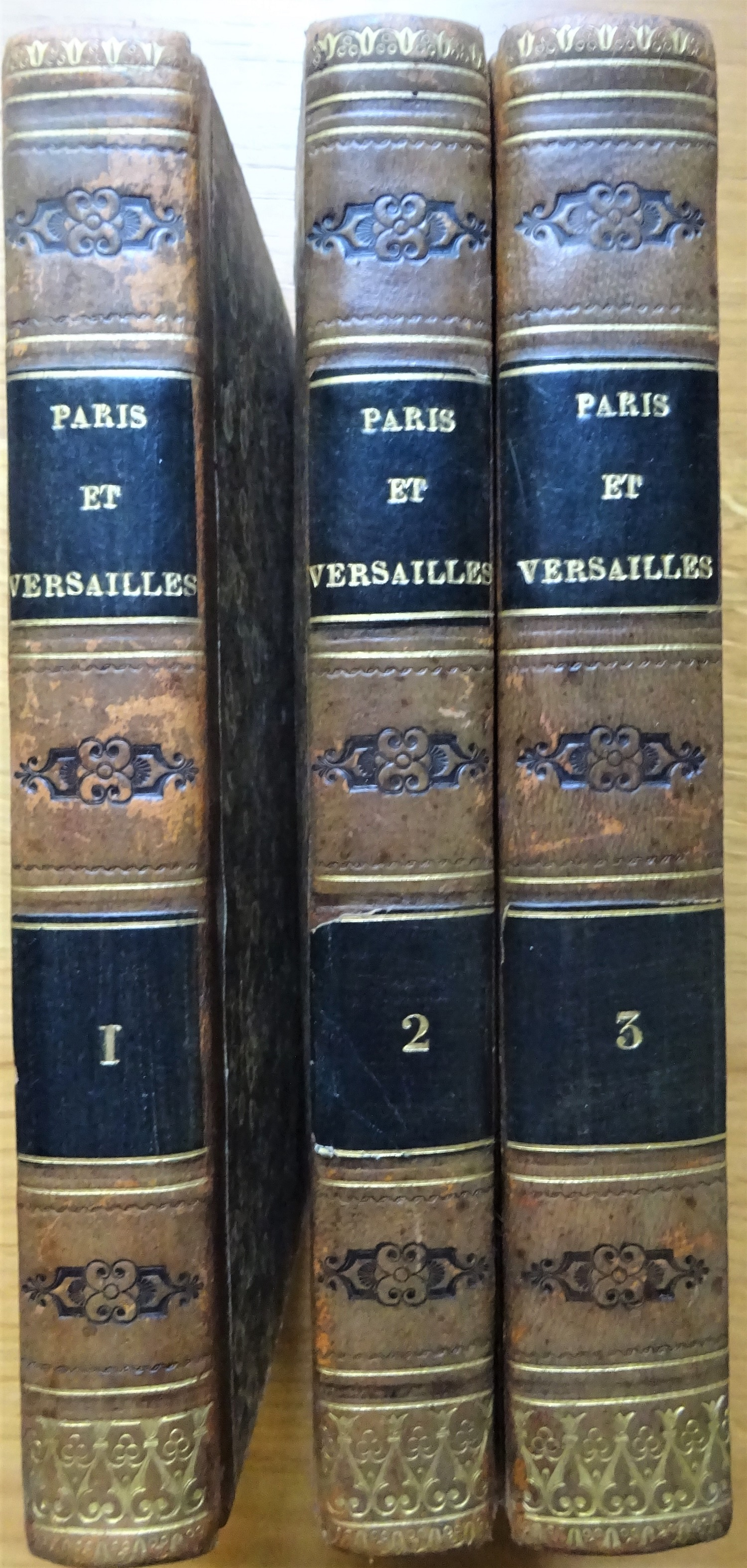 Paris Versailles et les provinces au dix-huitième siècle. 3 volumes.