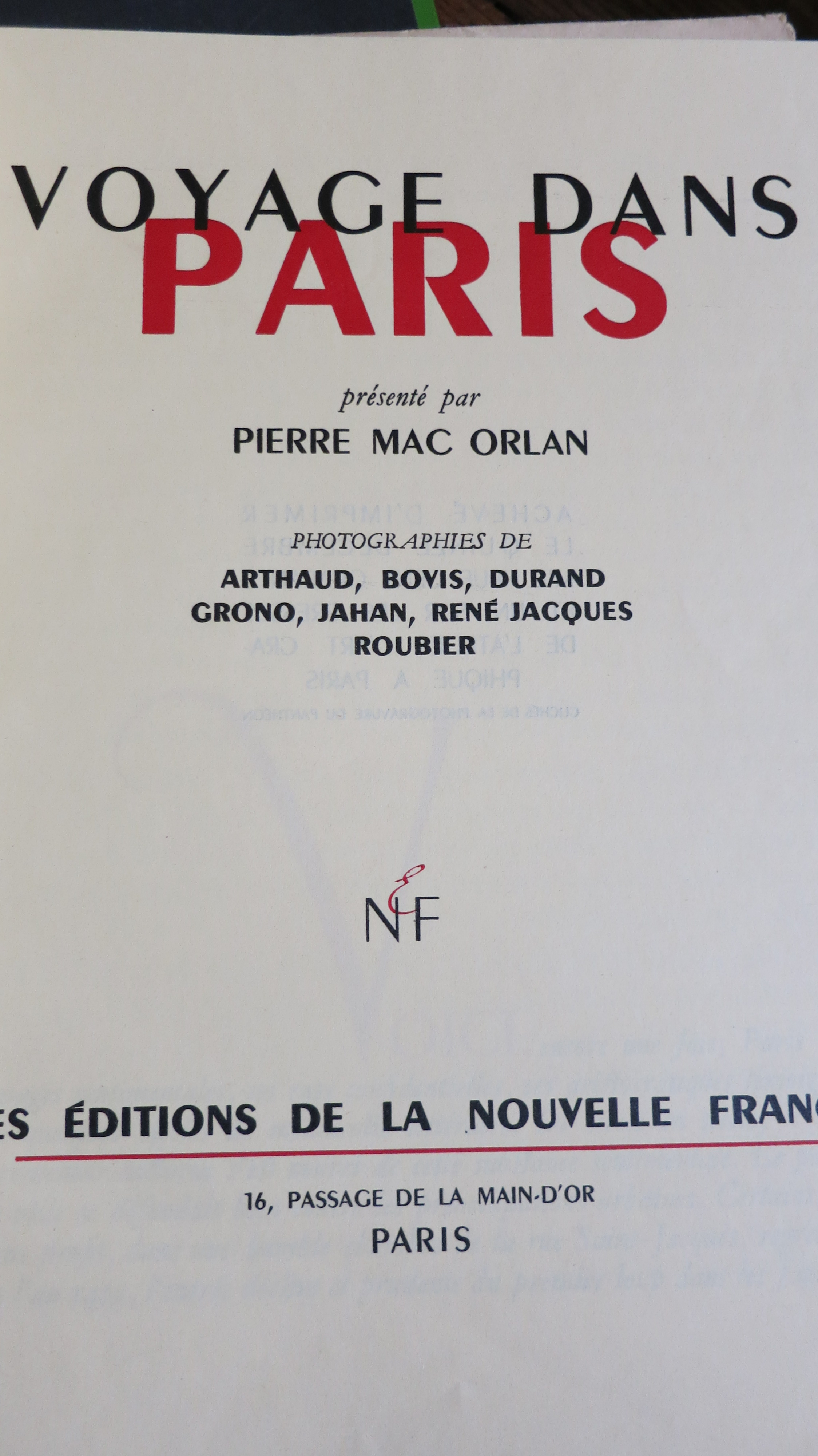 Voyage dans Paris
