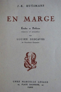 En marge