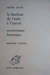 La banlieue de l'aube à l'aurore. Mouvement brownien